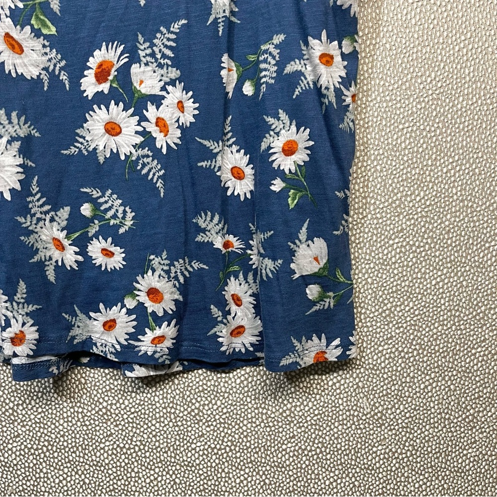 XL Maurice’s Flutter Cap Sleeve Daisy Knit Tee - Picture 3 of 7